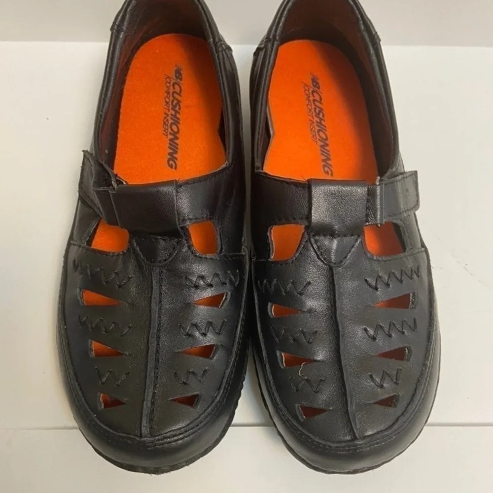 New Balance Black Shoes with Orange Cushioning 7.5
